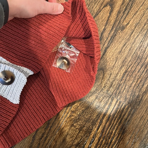 Women’s cardigan - Picture 2 of 3